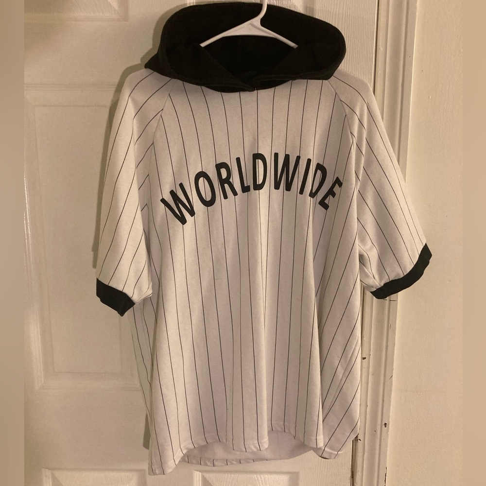 Short Sleeve Hoodie pin stripes (L)